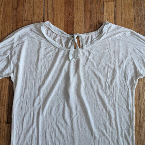 J Crew off white short sleeve T-Shirt - Picture 2 of 6
